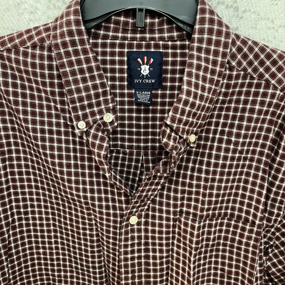 Ivy Crew Men's Burgundy Checkered Button Down Shirt